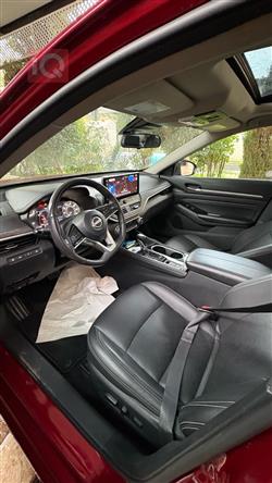 نيسان ألتيما